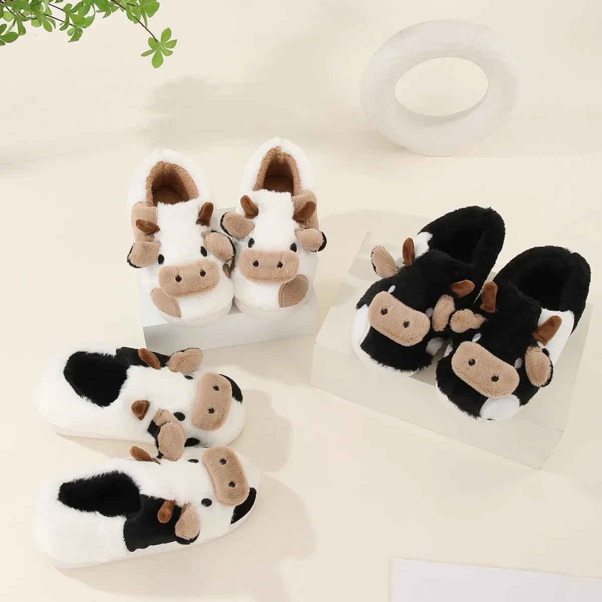 MooMellow™ Cow Slippers – The Cosiest Cow Slippers for Warm, Happy Feet